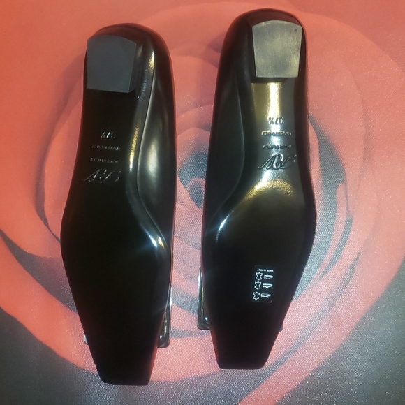 Roger Vivier Flats - Picture 6 of 8